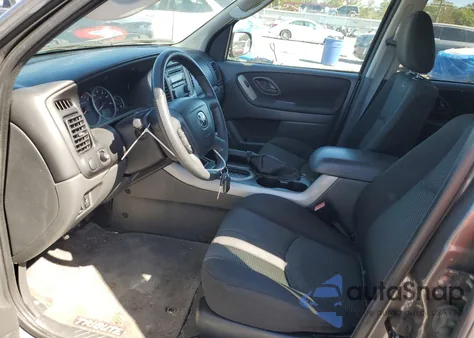 2006 Mazda Tribute S z USA, uszkodzony, nr VIN 4F2YZ94106KM09533